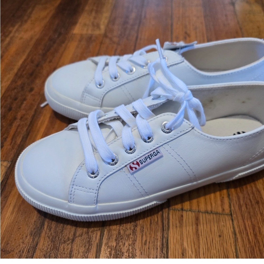 Superga White Canvas Shoes - Picture 1 of 2